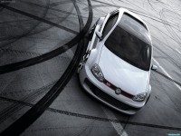     - Volkswagen-Golf GTI W12 650 Concept 2007