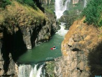     - Extreme Kayaking, White River Falls, White River, Oregon