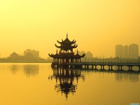     - Lotus Lake, Kaoshiung, Taiwan