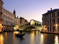     - Rialto Bridge, Grand Canal, Venice, Italy